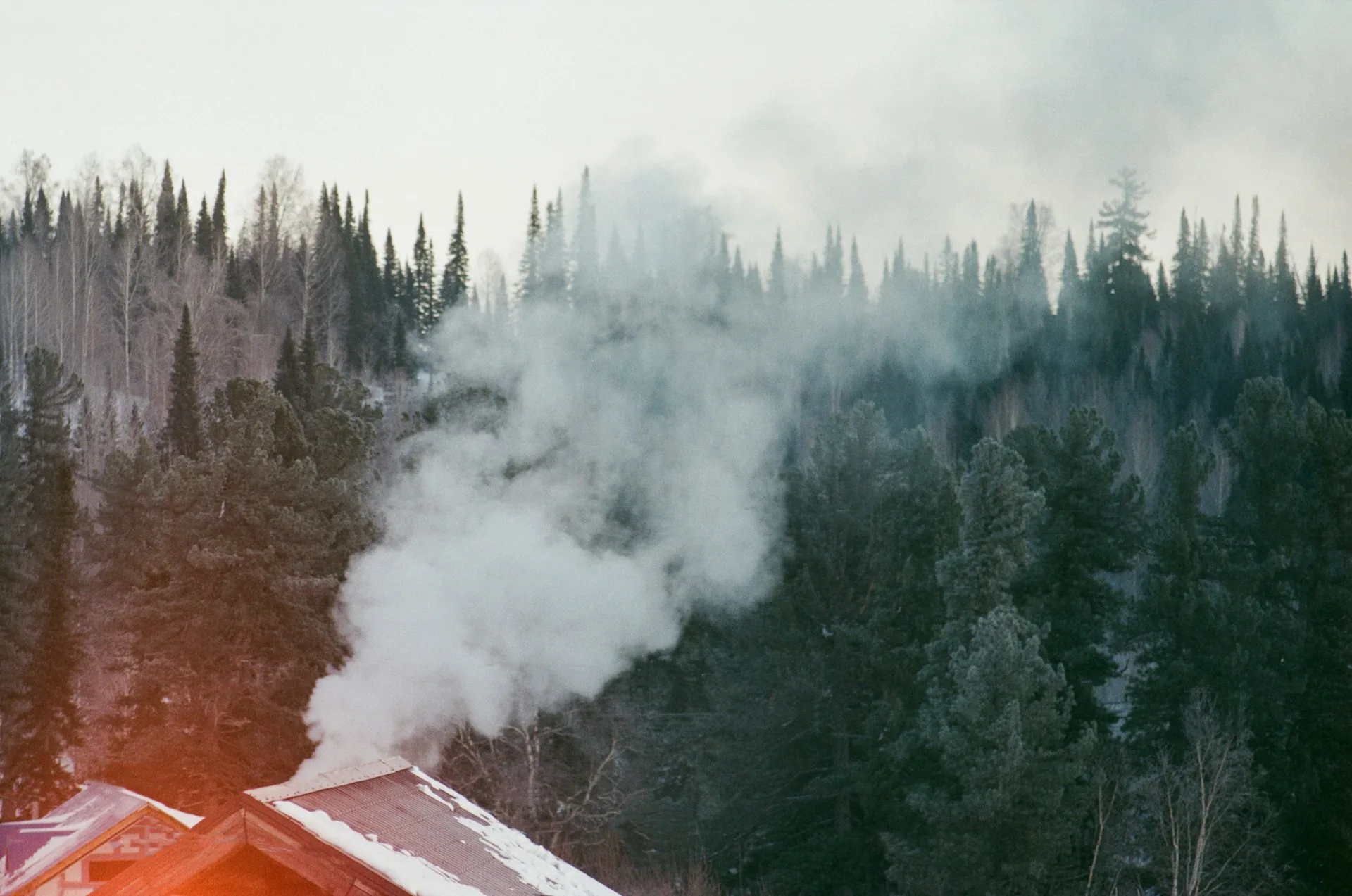 Fall Roofing Prep in Southern Oregon: Transitioning from Wildfire Season to Winter Storms